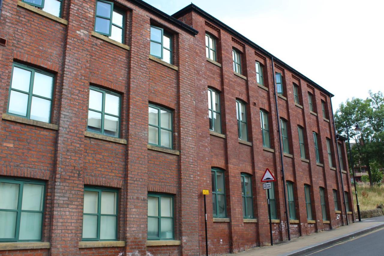27 Impact Building Apartment